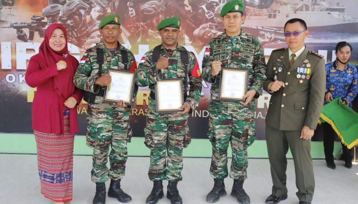 Kodim Belu Berikan Award Kepada Prajurit Teladan dan Berprestasi di Bidang Pertanian dan Hanpangan, Dalam Rangka Hut TNI Ke-78