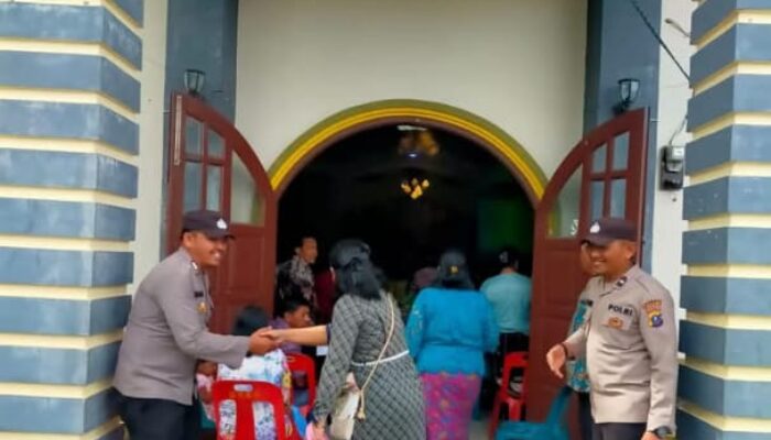 Polsek Munte Hadiri Kebaktian Minggu Kasih Sambil Berikan Imbauan Kamtibmas